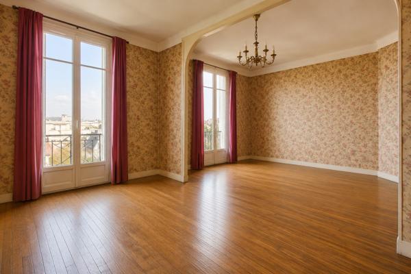 Appartement
         3 pièces
        - 69 m² Bien prestige 449 000 € *