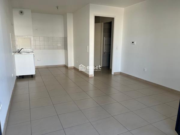 Location Appartement 2 pièces 42.3 m² - Suresnes 92150