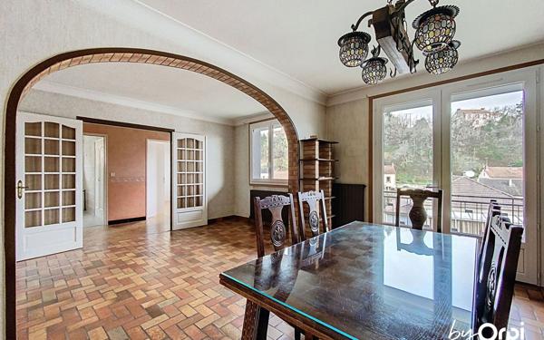 Maison à vendre    5 pièces • 122 m2 Saint-Éloy-les-Mines