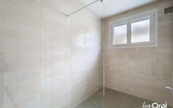 Maison à vendre    5 pièces • 122 m2 Saint-Éloy-les-Mines