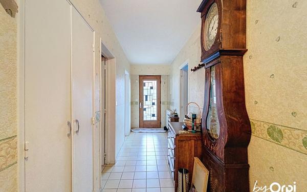 Maison à vendre    5 pièces • 122 m2 Saint-Éloy-les-Mines