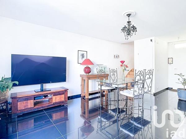 Maison traditionnelle 3 pièces de 64 m² à Saint-Pierre-du-Perray (91280)