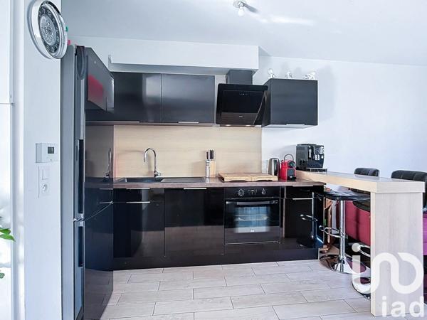 Maison traditionnelle 3 pièces de 64 m² à Saint-Pierre-du-Perray (91280)