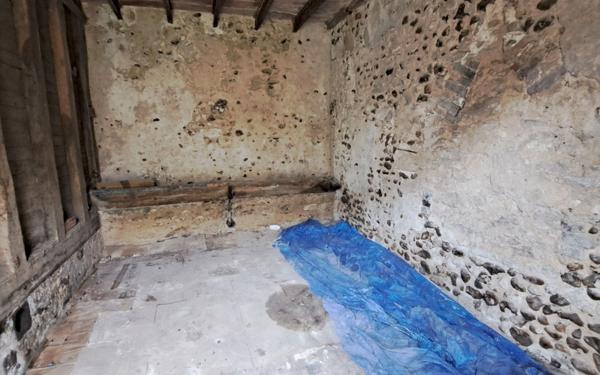 Appartement à louer    1 pièce •  Montbouy