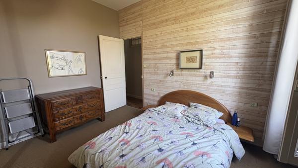 Maison
                                                                                                                                                                                                                                                                                                                        3 pièce(s)                                                                                                                                                                                                          2 chambre(s)                                                                                                                                                                                                          105  m²