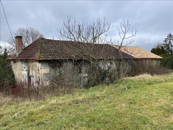 Maison à vendre |  Sencenac-Puy-de-Fourches |  4 pièces | 242 m²