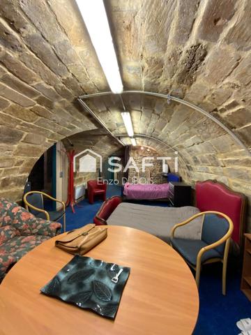 Cave voûtée aménagée, charme unique assuré