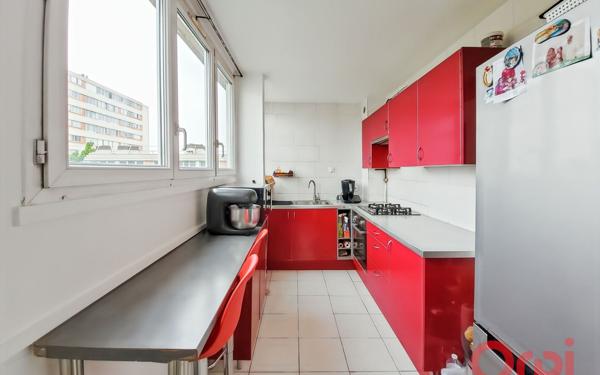 Appartement à vendre    3 pièces •  Saint-Denis