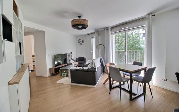 Appartement à vendre    3 pièces • 66 m2 Clichy