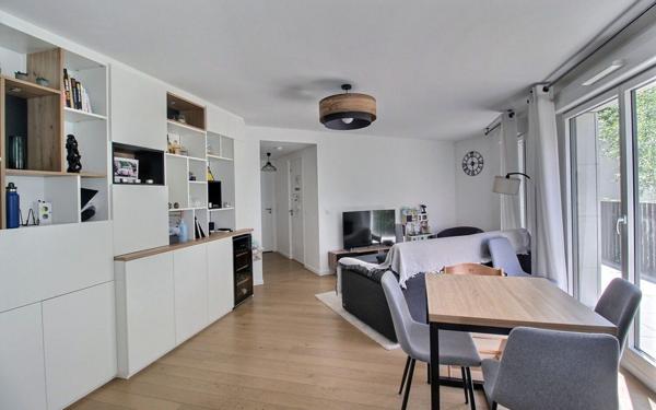 Appartement à vendre    3 pièces • 66 m2 Clichy