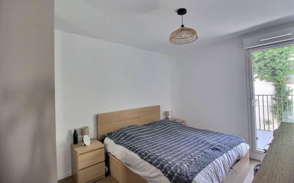 Appartement à vendre    3 pièces • 66 m2 Clichy