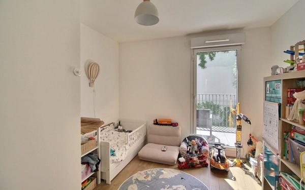 Appartement à vendre    3 pièces • 66 m2 Clichy