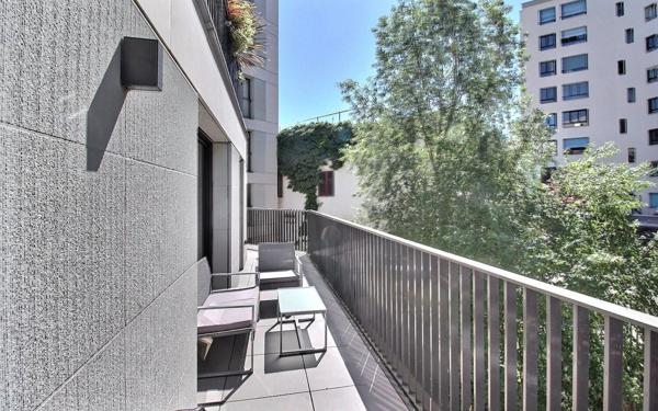 Appartement à vendre    3 pièces • 66 m2 Clichy