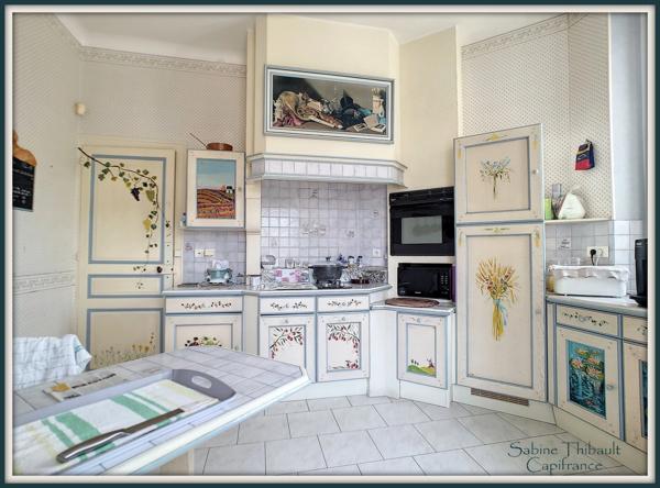 Dpt Sarthe (72), à vendre AUBIGNE RACAN maison 7 pièces 196 m2 - Studio