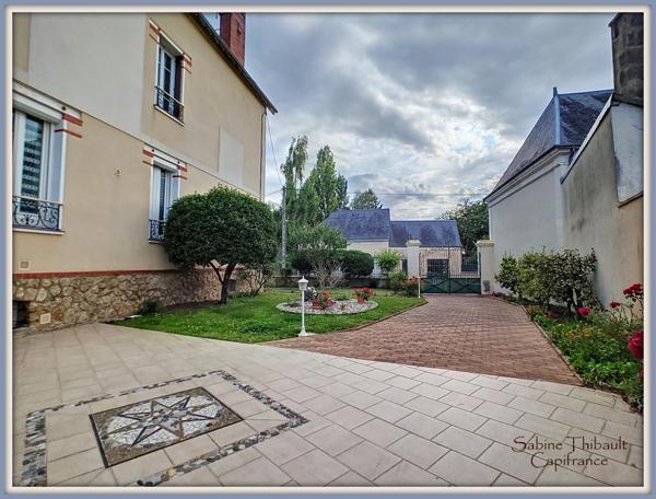 Dpt Sarthe (72), à vendre AUBIGNE RACAN maison 7 pièces 196 m2 - Studio