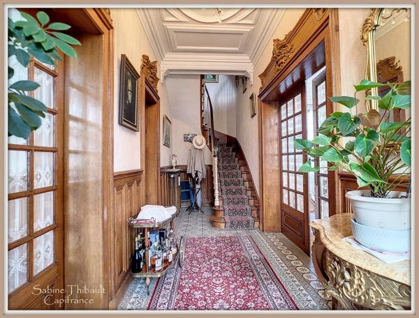 Dpt Sarthe (72), à vendre AUBIGNE RACAN maison 7 pièces 196 m2 - Studio