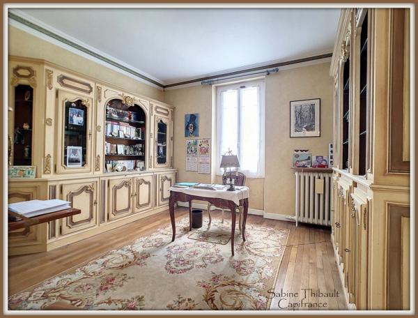 Dpt Sarthe (72), à vendre AUBIGNE RACAN maison 7 pièces 196 m2 - Studio