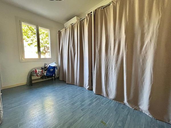 - Villa rénovée avec piscine & dépendances - Adresse prisée à Drémil-Lafage -