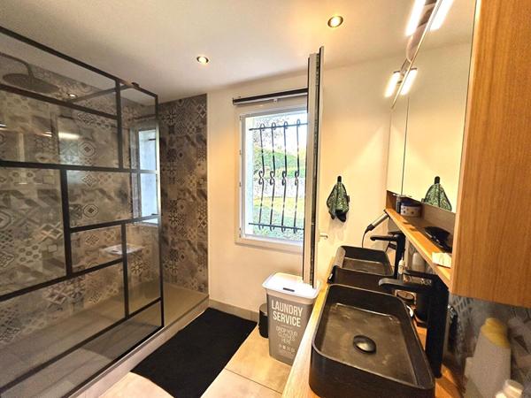 - Villa rénovée avec piscine & dépendances - Adresse prisée à Drémil-Lafage -