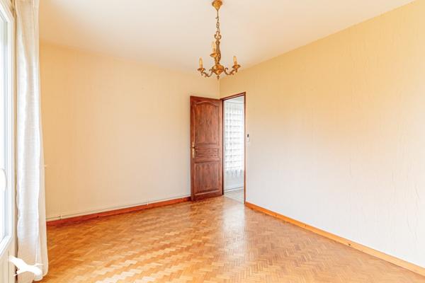 Maison à vendre 314 160 € Le Haillan 4 p 82 m² DPE D