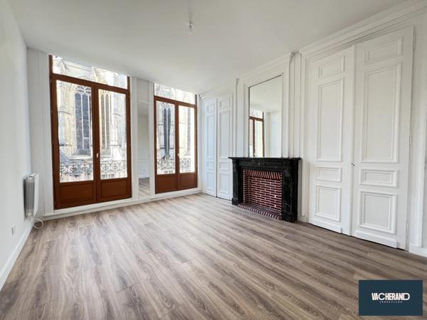 Appartement T3 neuf 1er étage Parvis Saint Maurice
