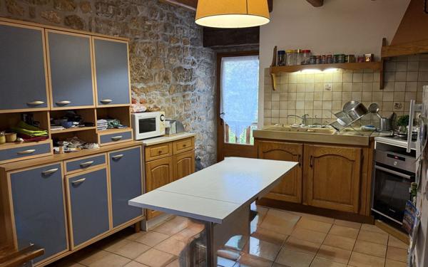 Maison à vendre    4 pièces • 81 m2 Barjac