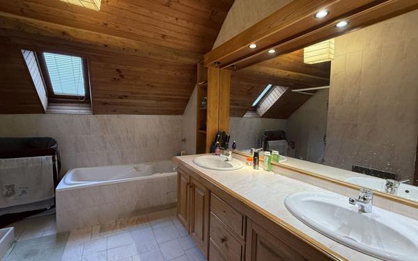 Maison à vendre    4 pièces • 81 m2 Barjac