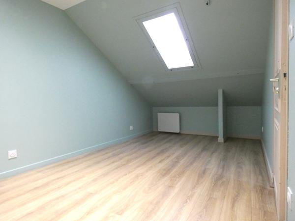 A LOUER - Maison de ville