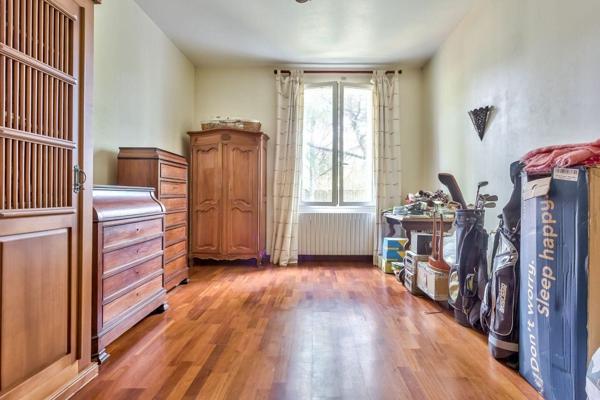 Maison à vendre    5 pièces •  Bordeaux