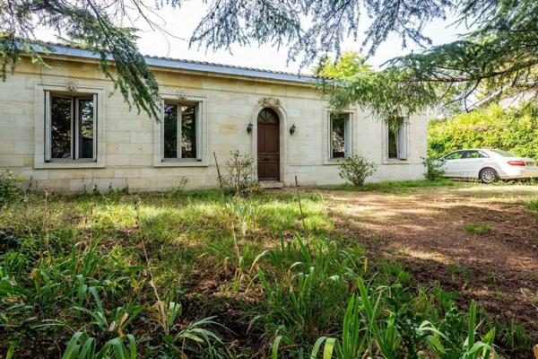 Maison à vendre    5 pièces •  Bordeaux