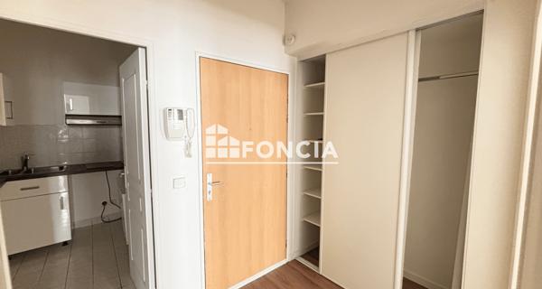Location Appartement 2 pièces 38.37 m² - Paris 75017