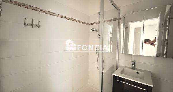 Location Appartement 2 pièces 38.37 m² - Paris 75017