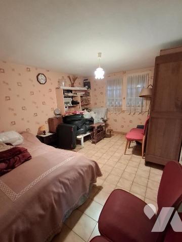 A VENDRE A LA FLECHE un pavillon en centre-ville.