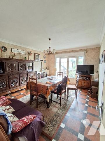 A VENDRE A LA FLECHE un pavillon en centre-ville.