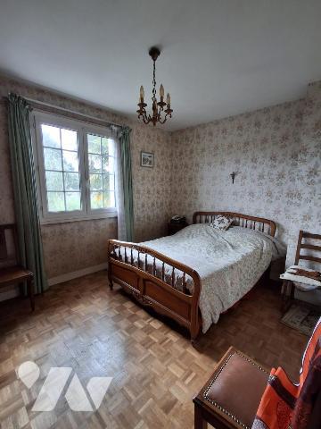 A VENDRE A LA FLECHE un pavillon en centre-ville.