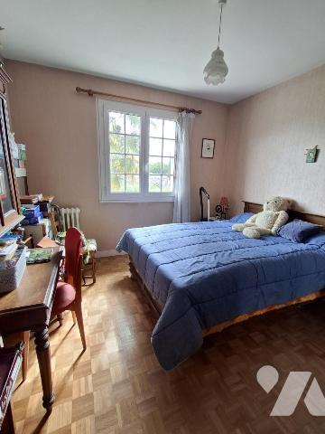 A VENDRE A LA FLECHE un pavillon en centre-ville.