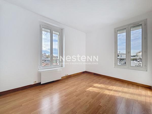 ISSY LES MOULINEAUX - QUARTIER SAINT ETIENNE - Appartement 2 pièces de 38,86 m² au dernier étage avec vue dégagée