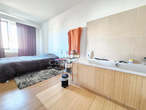 Maison à vendre 5 pièces ROYAN (17) - Terrain de 341m²