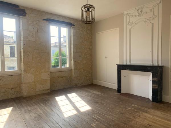 MAISON EN PIERRE CONFORTABLE AVEC CAVE ET JARDIN