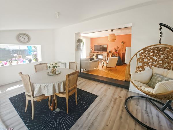 Maison de 118 m² avec beaucoup de charme sur 811 m² clos !