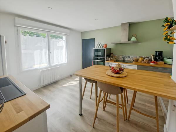 Maison de 118 m² avec beaucoup de charme sur 811 m² clos !