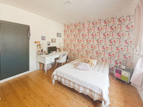 Maison de 118 m² avec beaucoup de charme sur 811 m² clos !