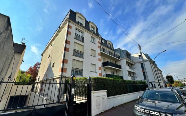 Appartement à vendre    2 pièces • 36,92 m2 Le Raincy