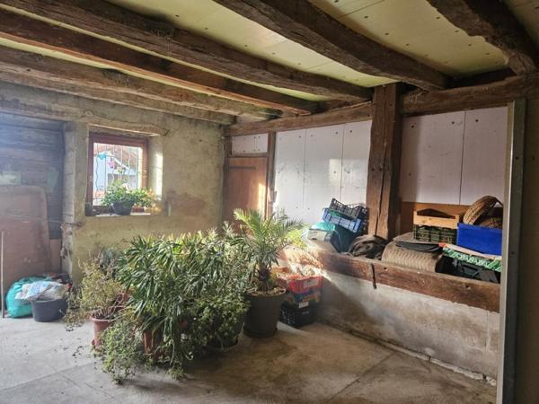 Propriété jurassienne, 245m2 de surface habitable et 4 Ha de terrain attenant