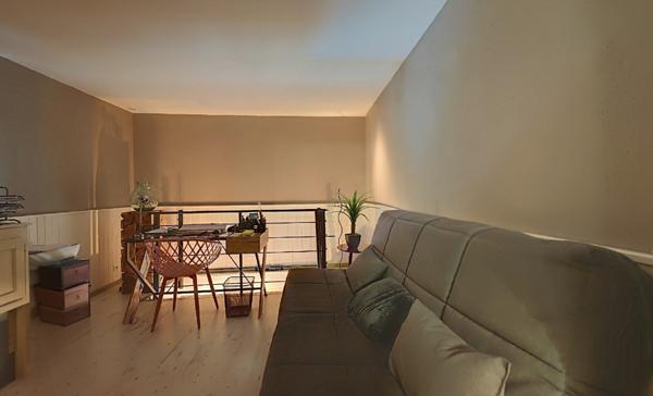 Propriété jurassienne, 245m2 de surface habitable et 4 Ha de terrain attenant