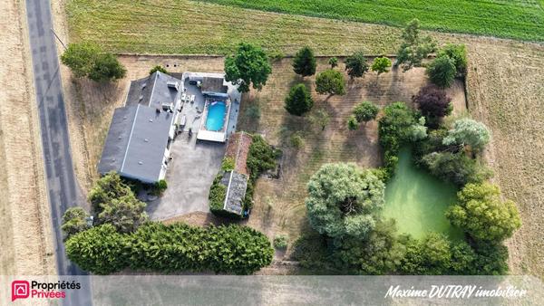 Maison 5 pièces 140m² - Piscine - Dépendance 150m²