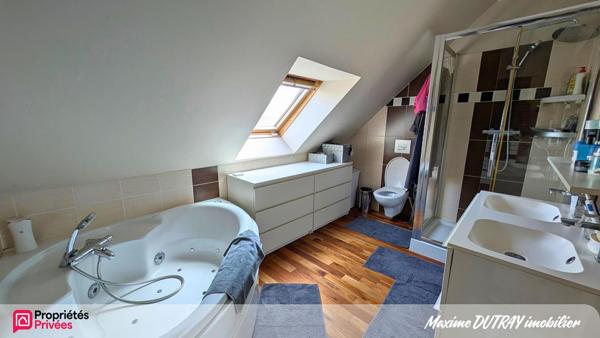 Maison 5 pièces 140m² - Piscine - Dépendance 150m²