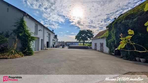 Maison 5 pièces 140m² - Piscine - Dépendance 150m²