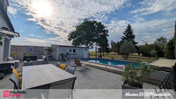 Maison 5 pièces 140m² - Piscine - Dépendance 150m²