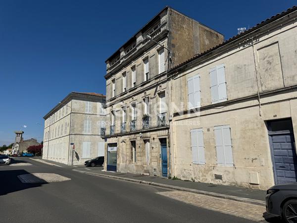 Hyper-centre Rochefort - Appartement T2 - 35m² au premier étage